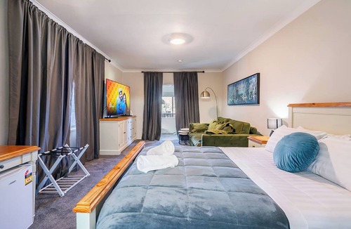 Urangan Bed & Breakfast | Cypress BnB
