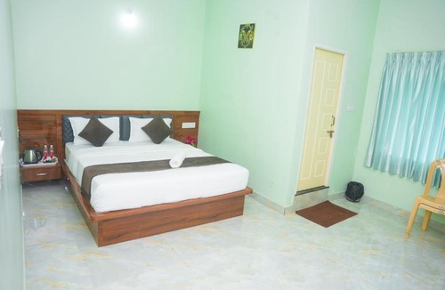 Chikkamagaluru Hotel | D D Luxury Inn