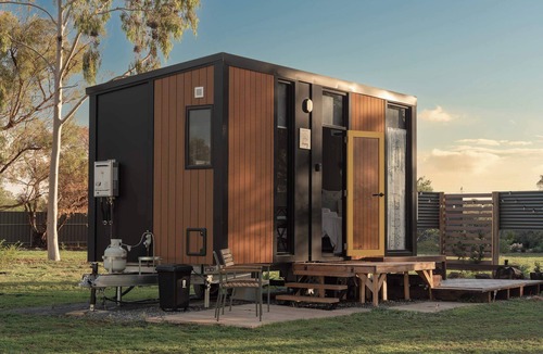 Kudla House | D&L Cottage by Tiny Away
