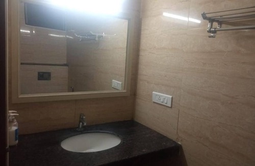 Kelambakkam Hotel | D Square Omr