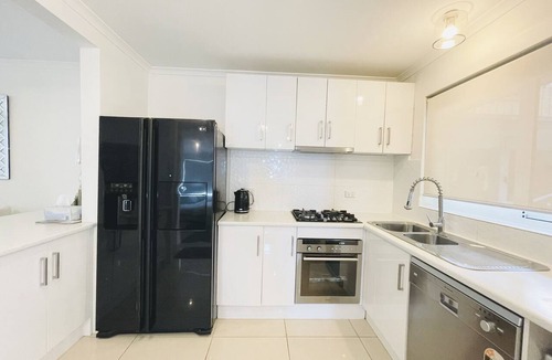 North Melbourne Apartment | D101 Charming apartment in North Melbourne