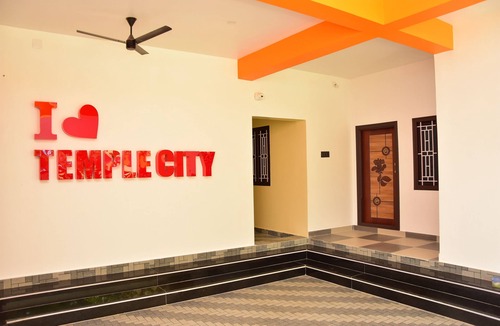 Aduthurai Hotel | Danshika Temple Residency