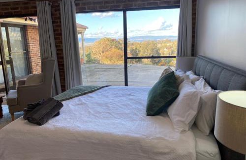 Robin Hill House | Darcy’s Ranch