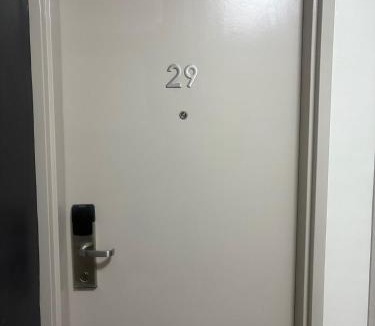 Darwin City Centre Apartment | Darwin Budget Units