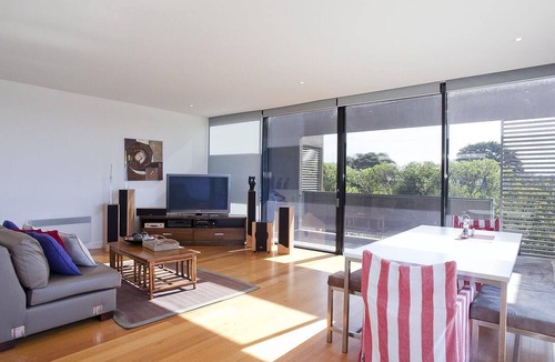 Anglesea Apartment | Debonair 1 - At Anglesea