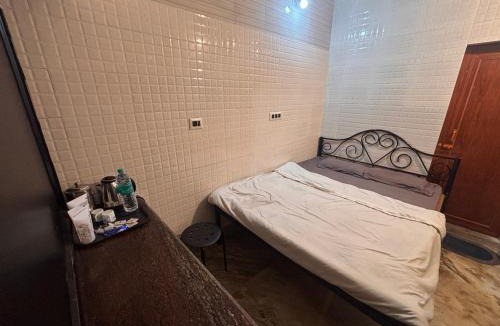 Bhubaneshwar Hotel | Dee Dash Inn