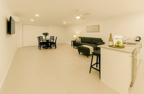 Deebing Heights House | Deebing Hideaway - Harmony Haven