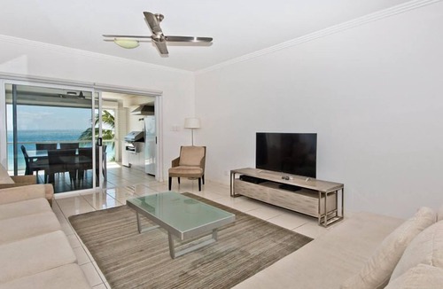 Moreton Island House | Deep Blue Apartment 20 Tangalooma