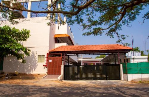 Pollachi Hotel | Deepwoods Stay-Kinathukadavu, Coimbatore