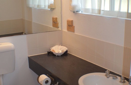 Armidale Hotel | Deer Park Motor Inn