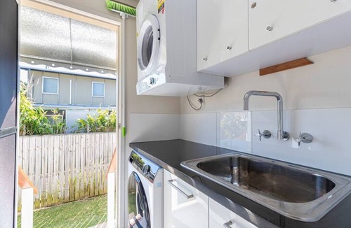 Dicky Beach House | Delightful Dicky Beach 3 Bedroom Holiday House