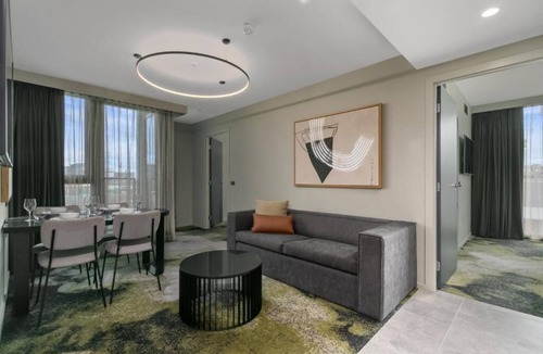 West Melbourne Apartment | Deluxe 2 Bedroom Apartment at Rosslyn Street Melbourne