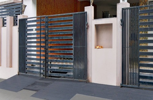 Bhubaneshwar House | Deluxe Luxury Stay Near Cosmopolis