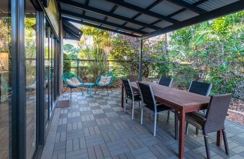 Cable Beach Villa | Desert Rose Private Resort Villa STRA6726PNON1LD4