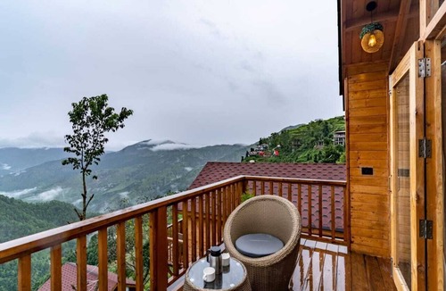 Dhanaulti Hotel | Devan Wood Resort