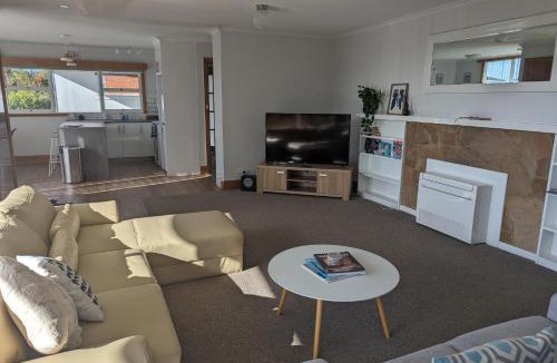 Devonport House | Devonport's Relax at Manning