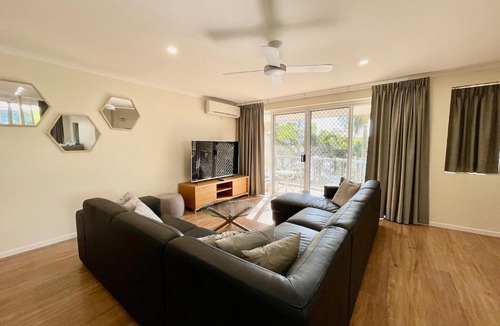 Mermaid Beach Apartment | Diamond Beach 70