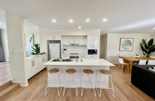 Mermaid Beach Apartment | Diamond Beach 70