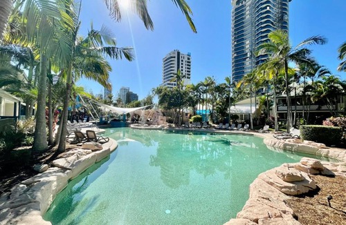 Mermaid Beach Apartment | Diamond Beach Resort Family Apartment 101