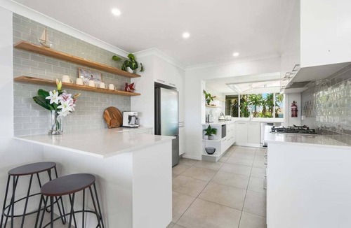 Sandy Beach House | Diamond View - Relaxed with Ocean Views, Pet Friendly, Across from Sandy Beach