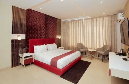 Tezpur Hotel | Dibakar Palace