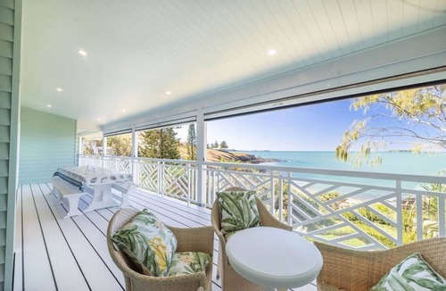 Zilzie Apartment | Direct Beach Access, Private Cove, 3 min to Emu Park