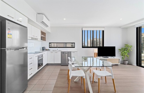 Mooloolaba Hotel | Direct Collective - Seabreeze Mooloolaba