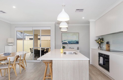 Dunsborough House | Discover Dunsborough Living