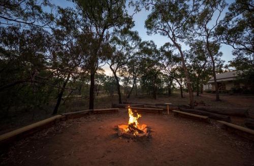 Mount Suprise Cabin | Discovery Resorts - Undara