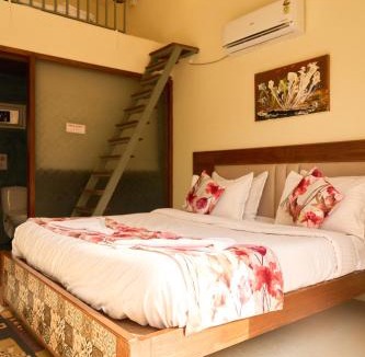 Arambol Bed & Breakfast | Divine Beach cottages on Arambol beach