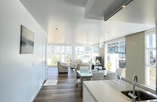 Docklands Apartment | Docklands Luxury Penthouse Right Above The District Docklands
