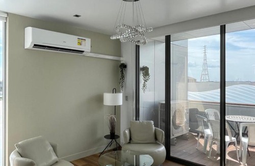 Docklands Apartment | Docklands Luxury Penthouse Right Above The District Docklands