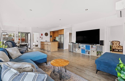 Mandurah Apartment | Dolphin Harbour Haven-Family Friendly-Canal Front