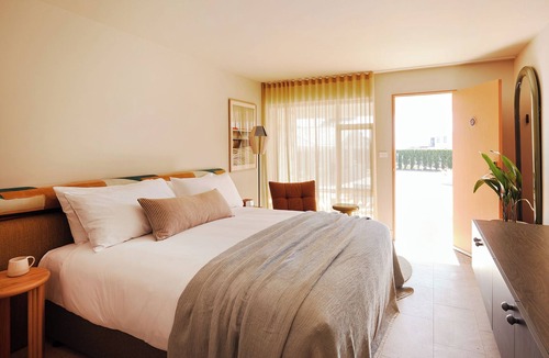 Mollymook Hotel | Dolphins Motel
