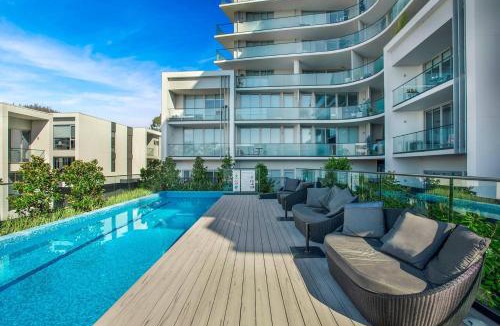 Doncaster Apartment | Doncaster Nook - Cosy Comfort with Heated Pool