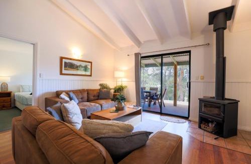 Peerabeelup Cabin | Donnelly Lakes