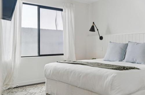 Coffs Harbour House | Donovan's - Great Location, Pet Friendly, Pizza Oven