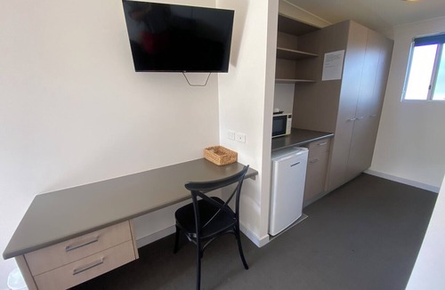 Springsure Hotel | Dooleys Springsure Tavern and Motel