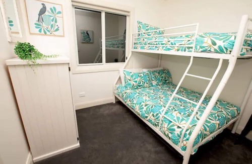 Deer Vale Cabin | Dorrigo accommodation, twin outdoor baths under the stars,120 ac. river & walks