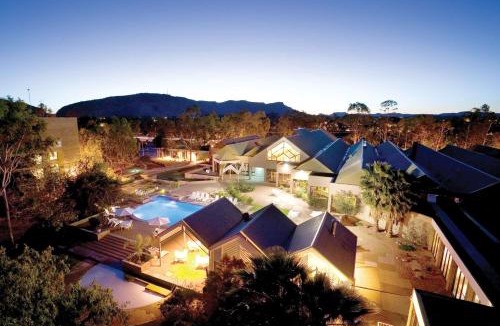Desert Springs Hotel | DoubleTree by Hilton Alice Springs