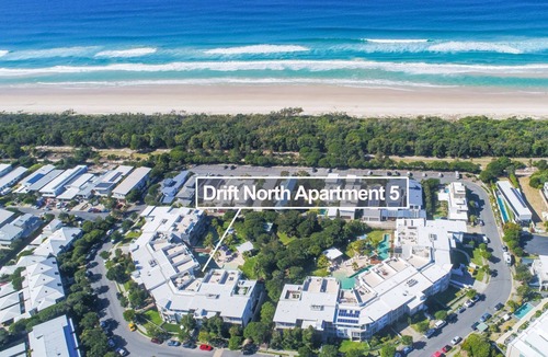 Casuarina Apartment | Drift North 5 - Deluxe swim up one bedroom