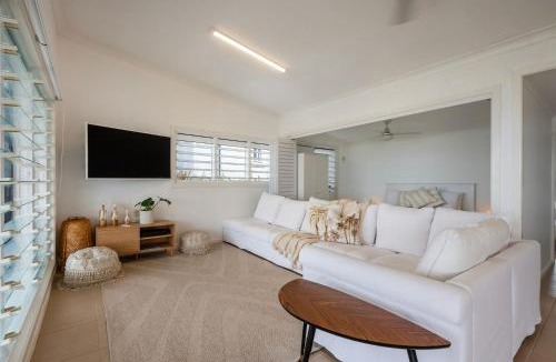 Brooms Head House | Driftaway- Absolute Beachfront- Stone Real Estate Yamba