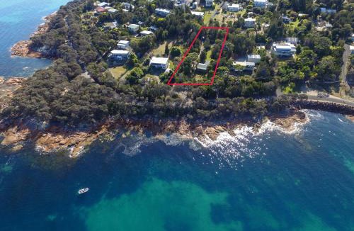 Coles Bay House | Driftwood