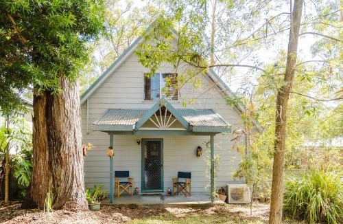 Narrawallee House | Driftwood Hideaway