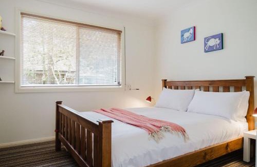 Narrawallee House | Driftwood Hideaway