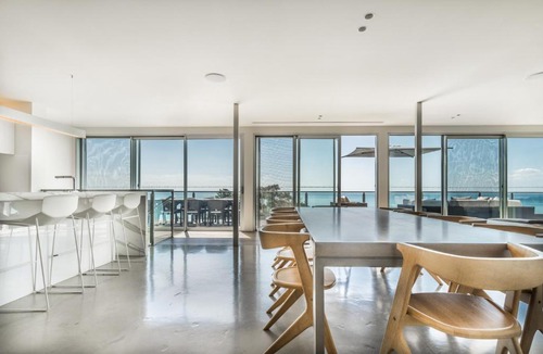 Dromana House | Dromana Relaxation Escape by Ready Set Stay