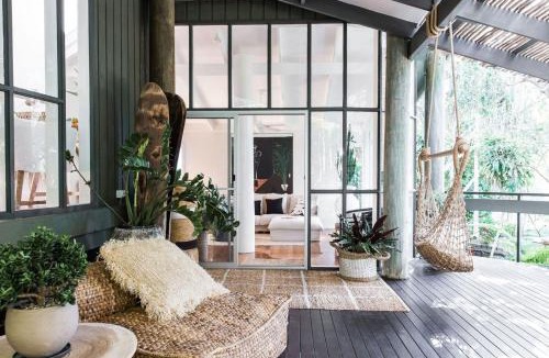 Sunshine Beach House | Dukes Beach House