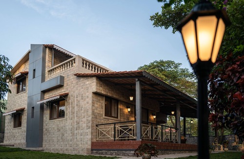 Bhim Nagar Villa | Dulwich Park View, Panchgani - Amã Stays & Trails