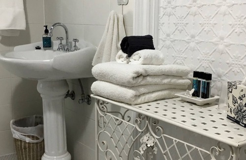 Albany Bed & Breakfast | Dunmoylen House