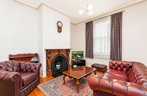 Warrnambool House | Dunraven on Banyan
